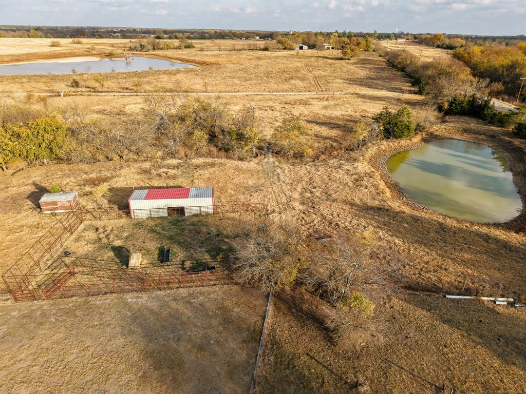 6216 Fm 499 Property Photo 5