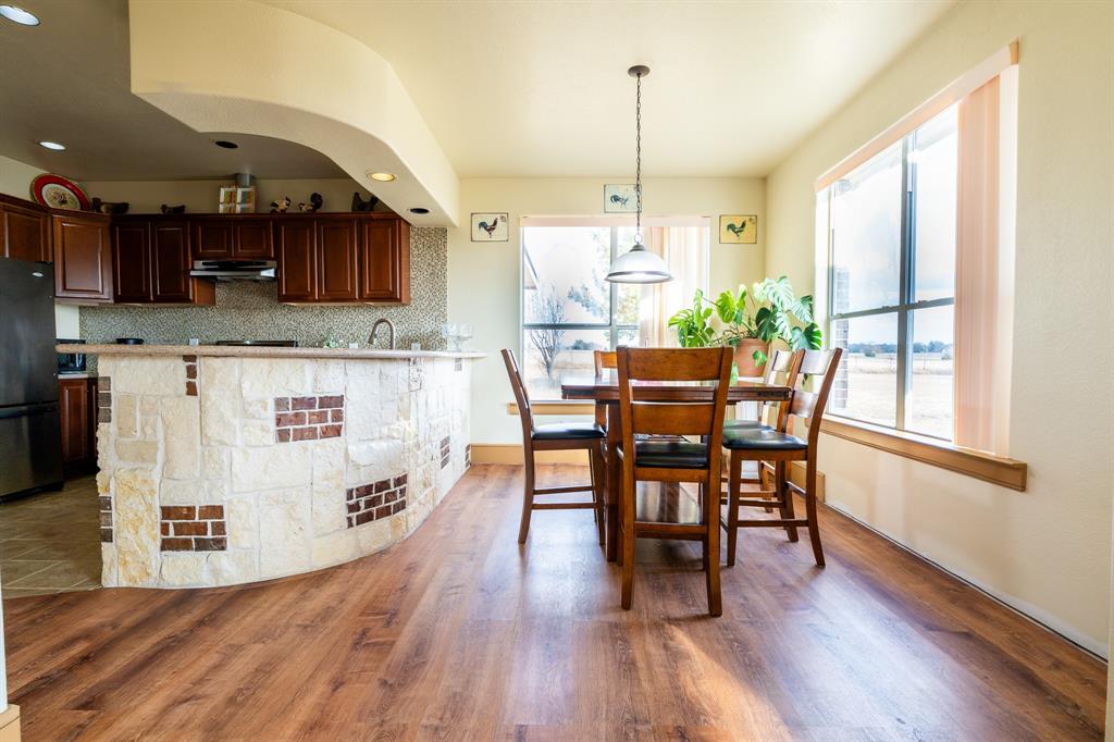 6216 Fm 499 Property Photo 15