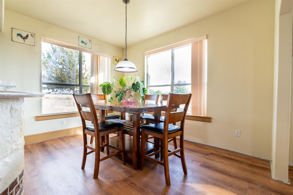 6216 Fm 499 Property Photo 16