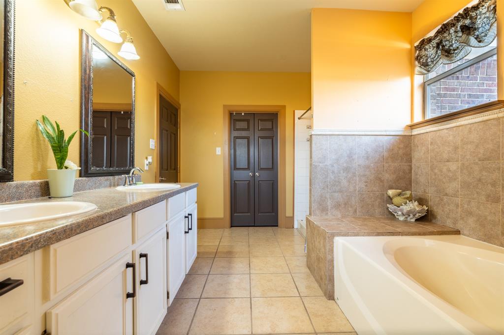 6216 Fm 499 Property Photo 21