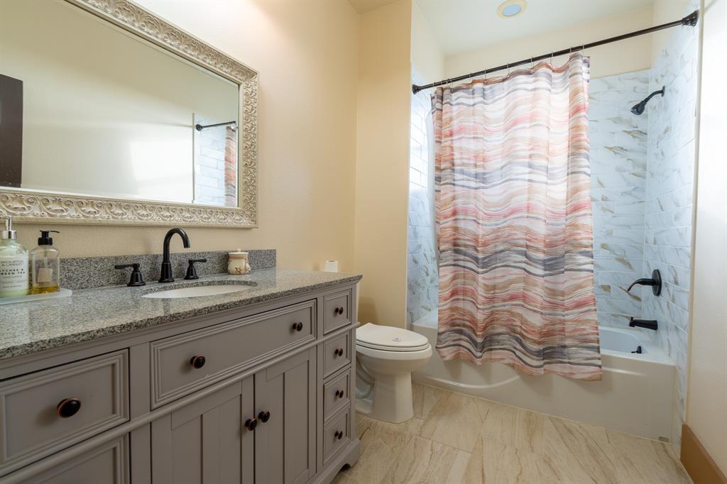 6216 Fm 499 Property Photo 28