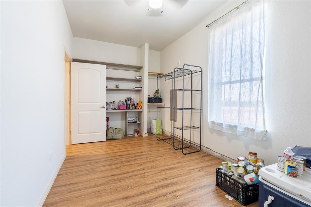 6216 Fm 499 Property Photo 31