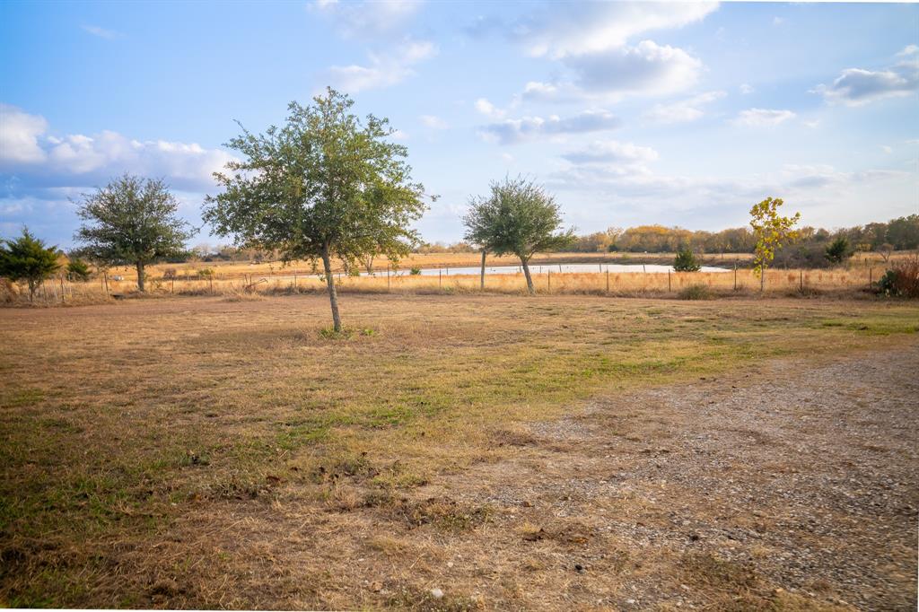 6216 Fm 499 Property Photo 36