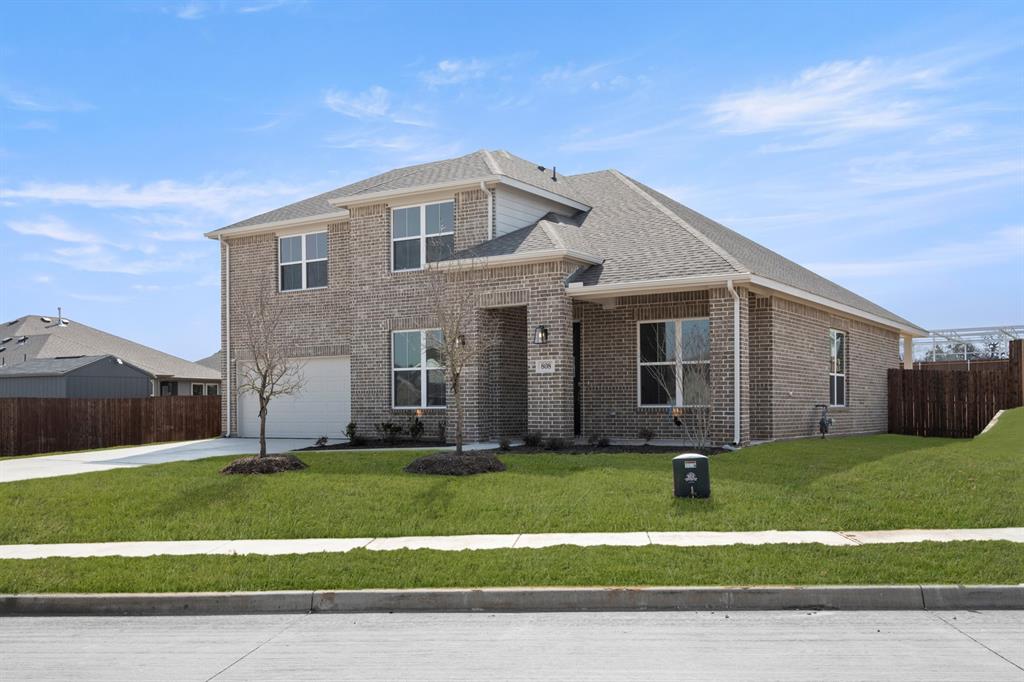 808 Stone Eagle Drive Property Photo 3