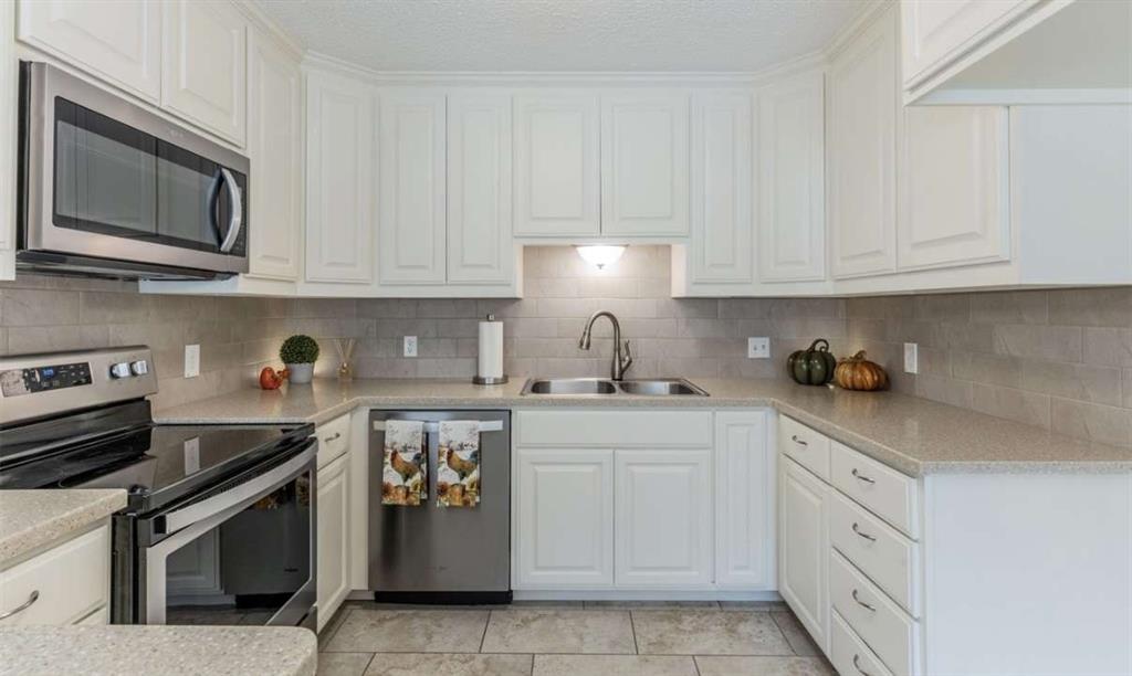 832 Chateau Valee Circle Property Photo 4
