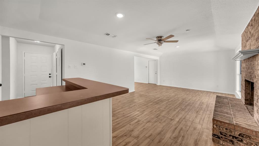 121 Meadow Lane Property Photo 9