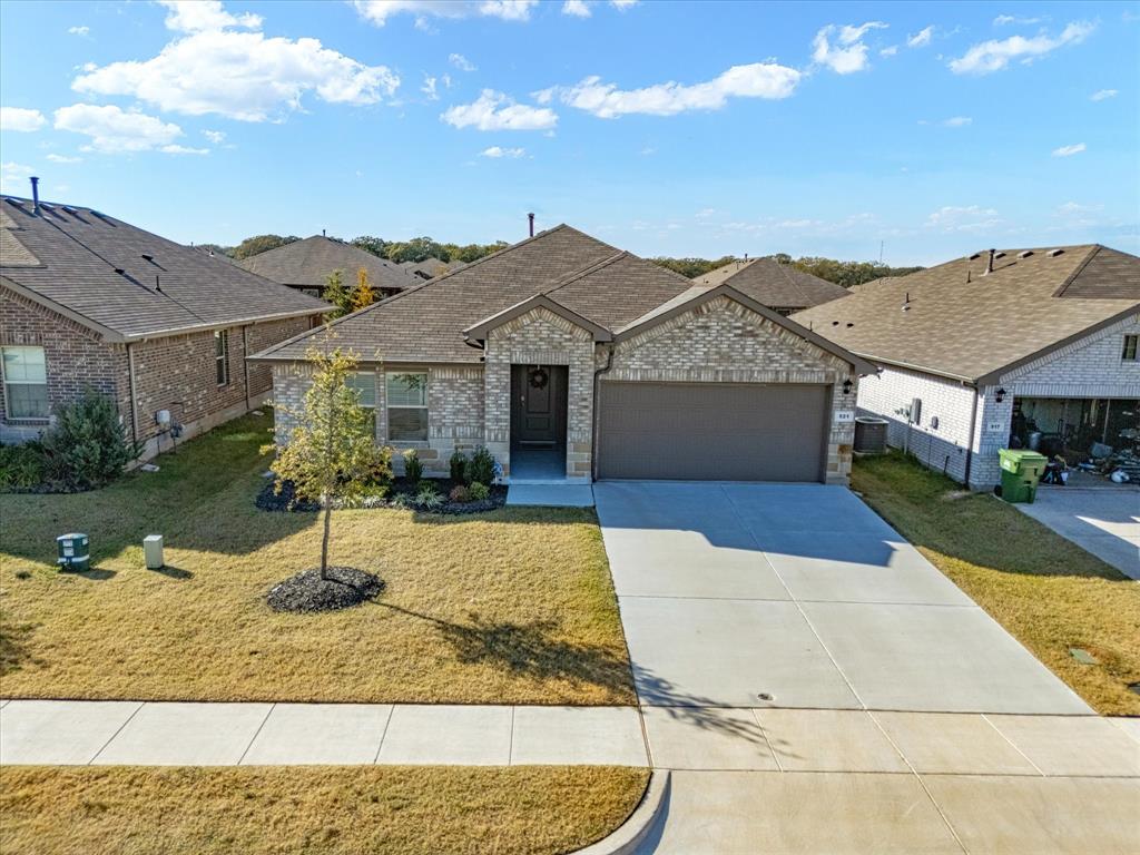 521 Bronze Circle Property Photo 1
