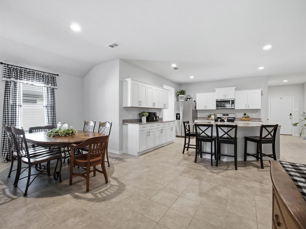 521 Bronze Circle Property Photo 8