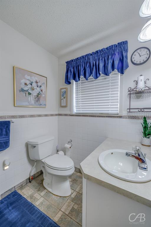 155 Lakeview Drive Property Photo 13