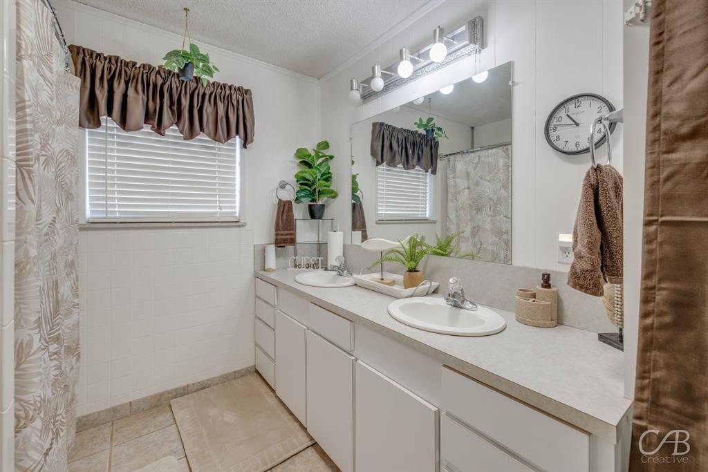 155 Lakeview Drive Property Photo 18