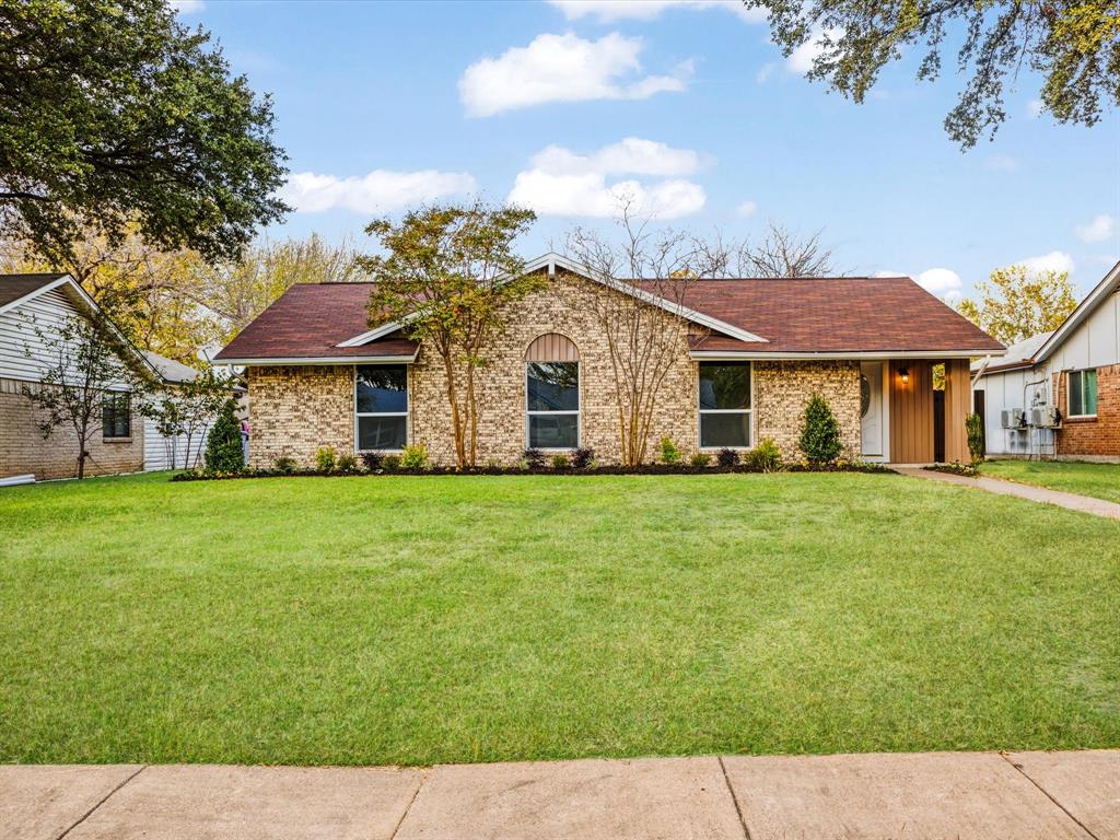 3029 Burning Tree Lane Property Photo 4