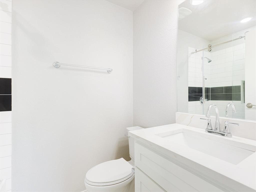 3029 Burning Tree Lane Property Photo 19