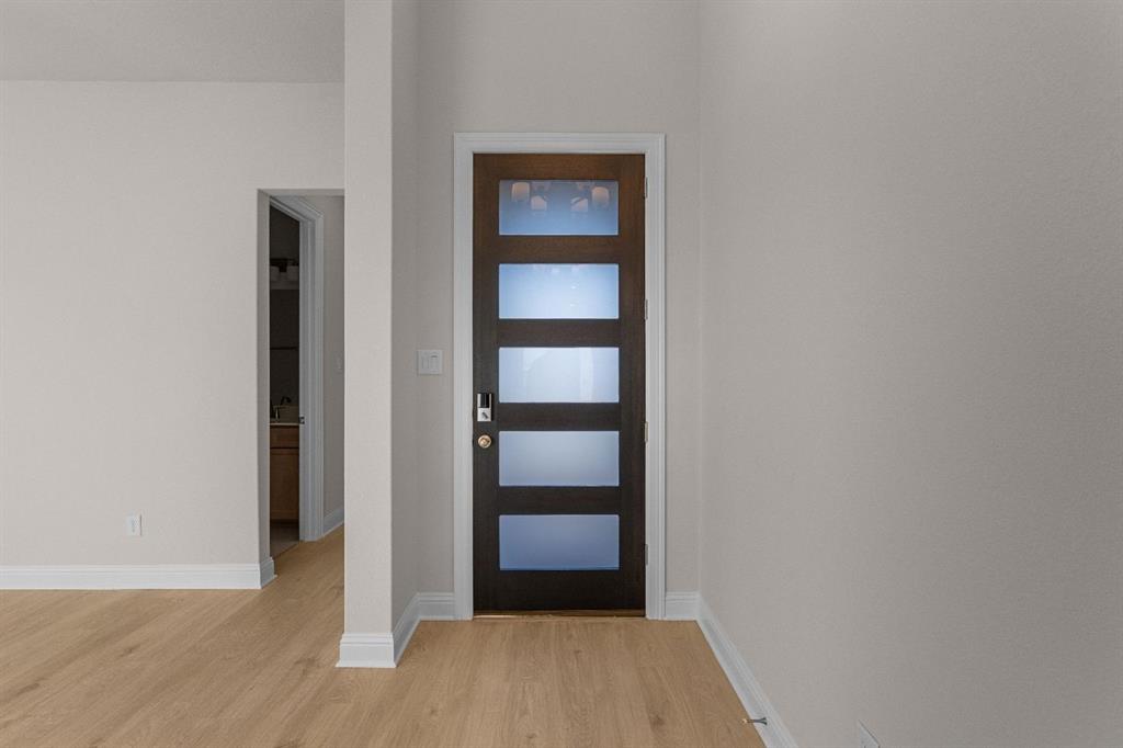 200 Bay Laurel Road Property Photo 4