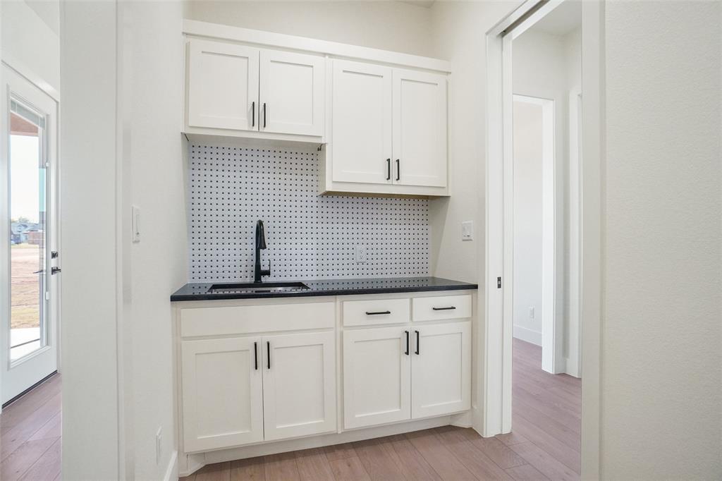 207 Stuart Street Property Photo 16
