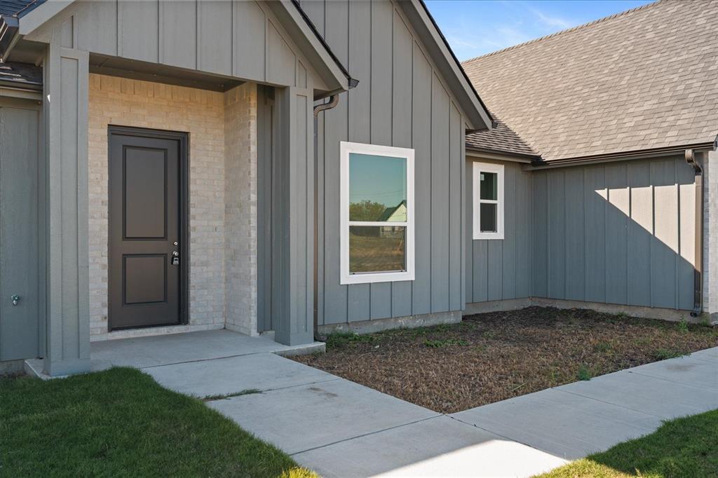 3232 Willow Road Property Photo 4