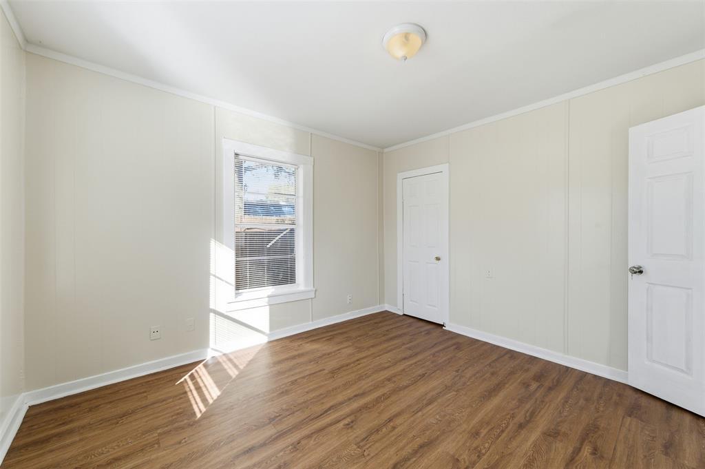 509 E 3rd Street Property Photo 12