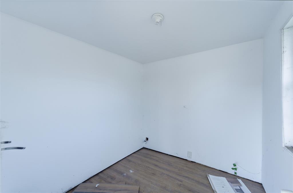 509 E 3rd Street Property Photo 35