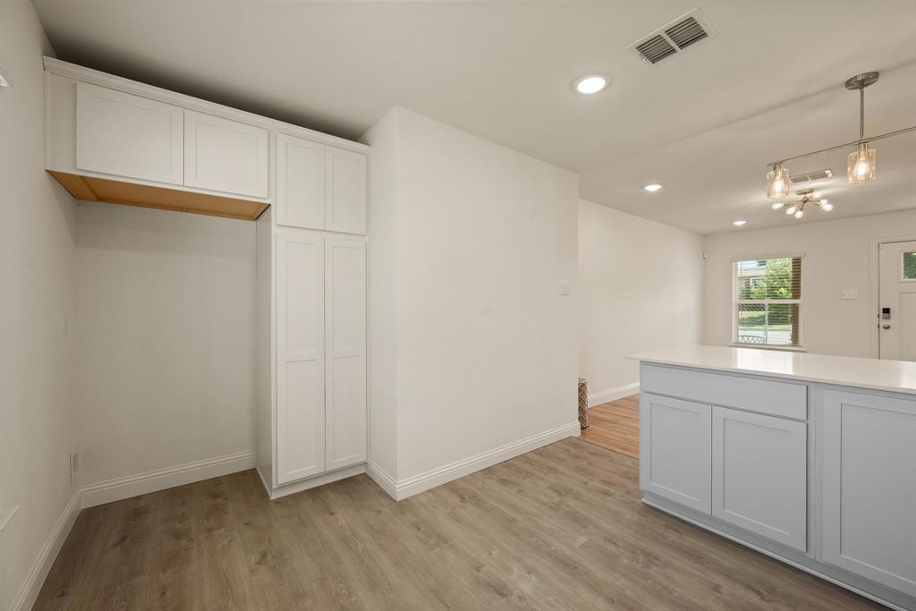 4096 Merida Avenue Property Photo 8