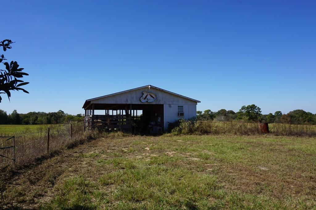 4301 Plainview Road Property Photo 9