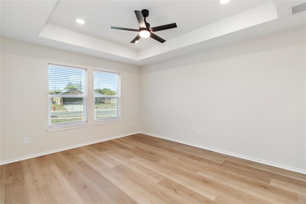 811 Bella Boulevard Property Photo 8