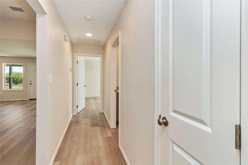 811 Bella Boulevard Property Photo 12