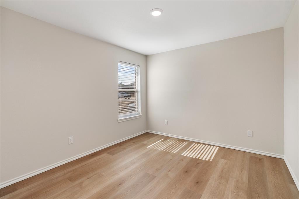 811 Bella Boulevard Property Photo 14