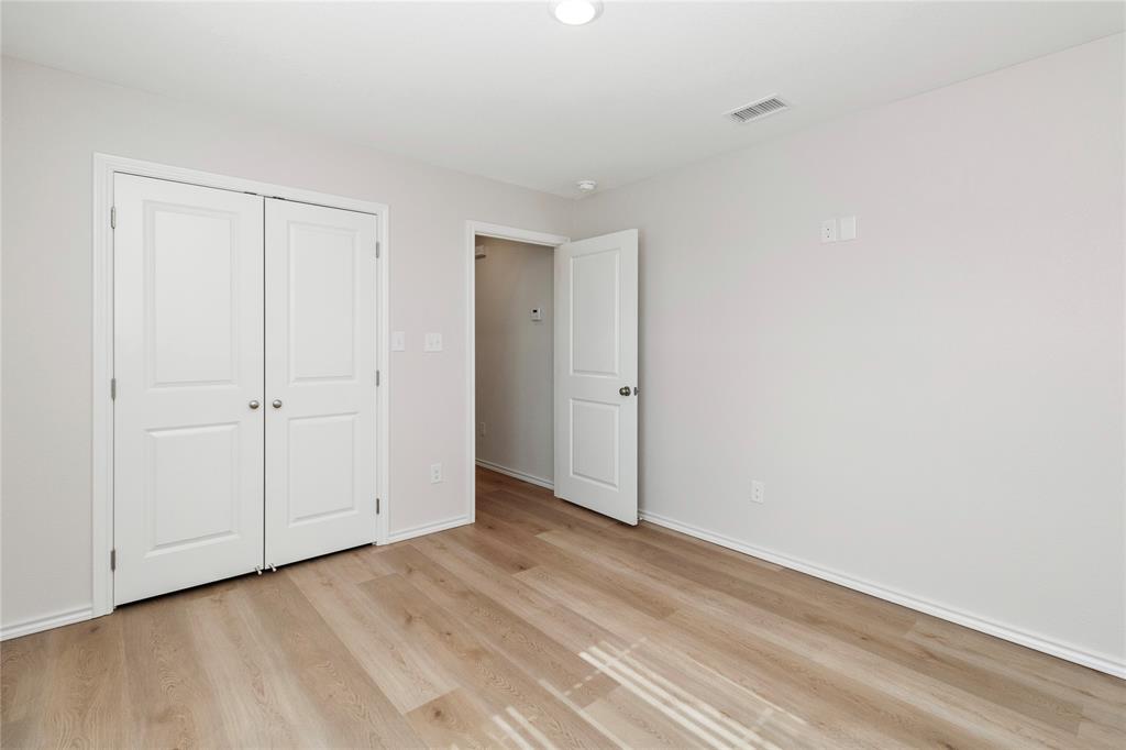 811 Bella Boulevard Property Photo 18