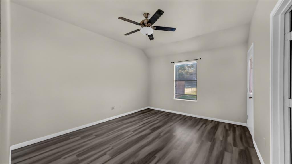 141 Lindas Creek Lane Property Photo 11