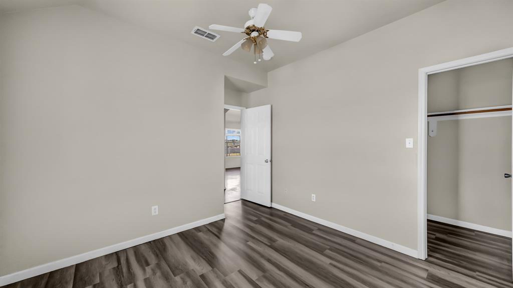 141 Lindas Creek Lane Property Photo 15