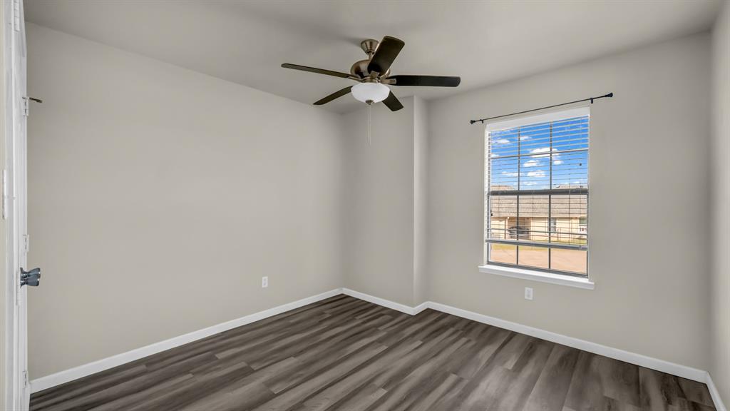 141 Lindas Creek Lane Property Photo 17