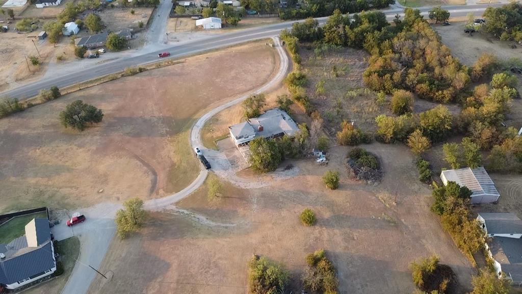 1115 W Belknap Property Photo 2