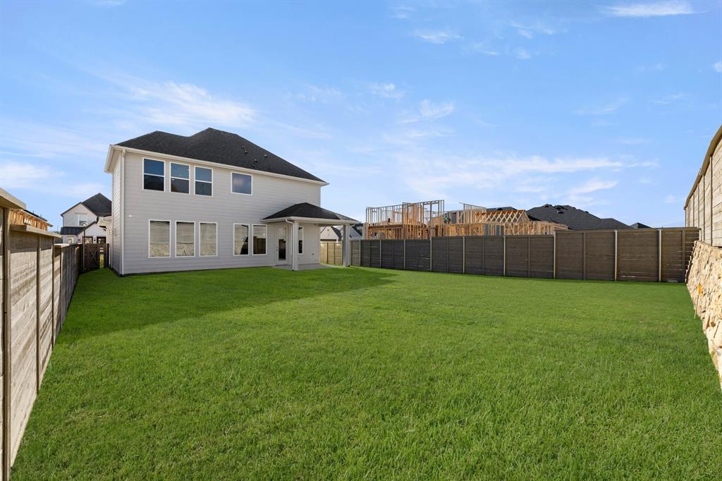 11740 Edgewood Drive Property Photo 3