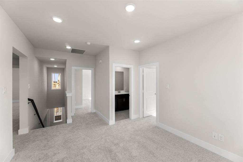11740 Edgewood Drive Property Photo 16