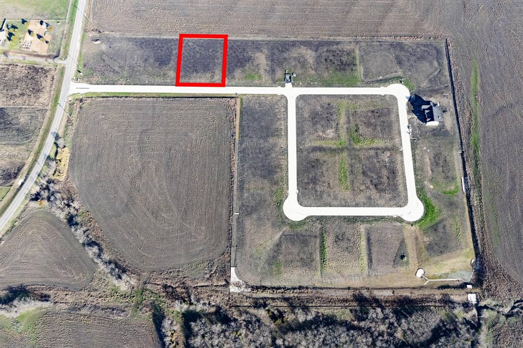 3501 Sweetwater Drive Property Photo 1