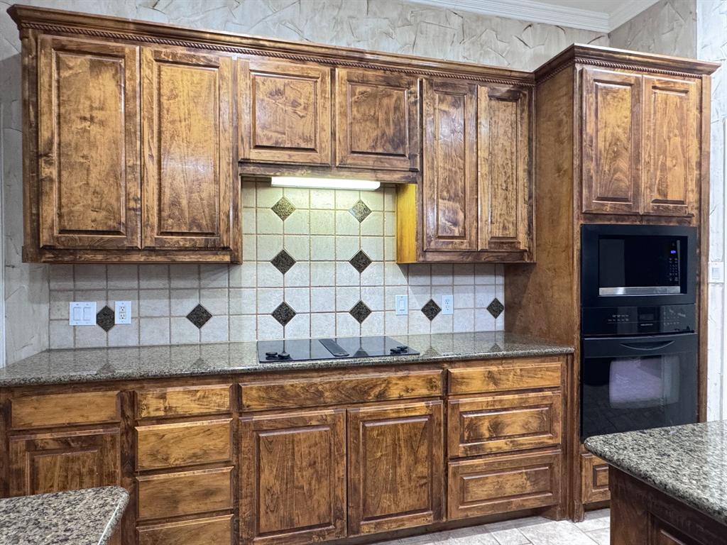 4008 Huron Court Property Photo 13