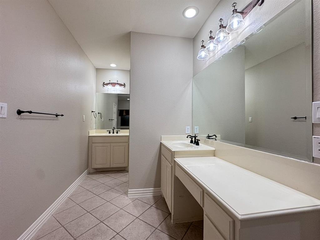 4008 Huron Court Property Photo 18