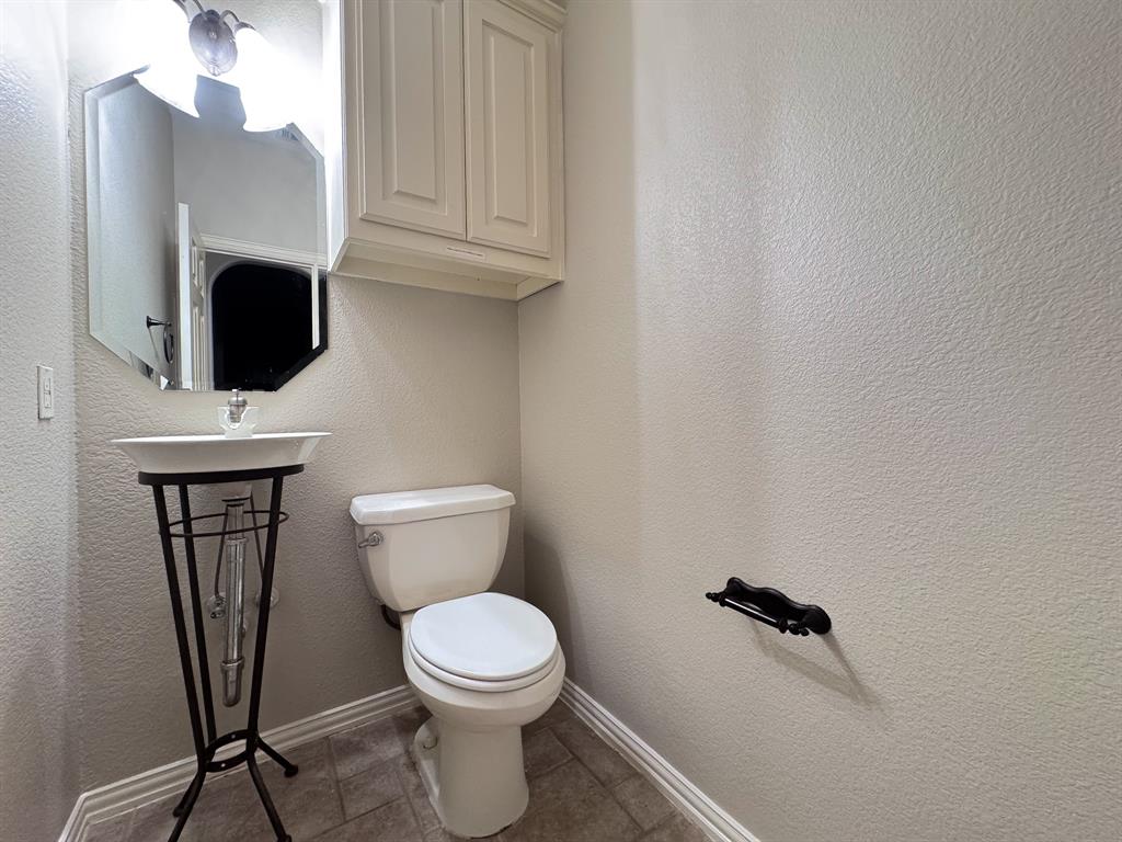 4008 Huron Court Property Photo 27