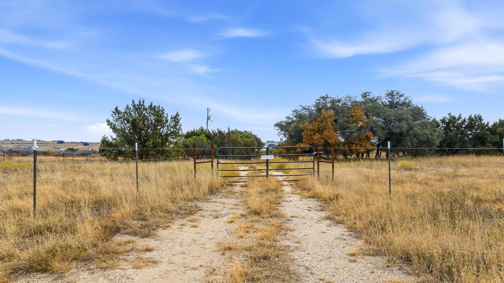 990 County Road 182 Property Photo 1