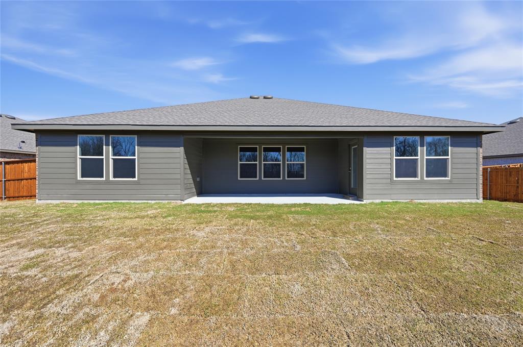 1905 Reveille Way Property Photo 3