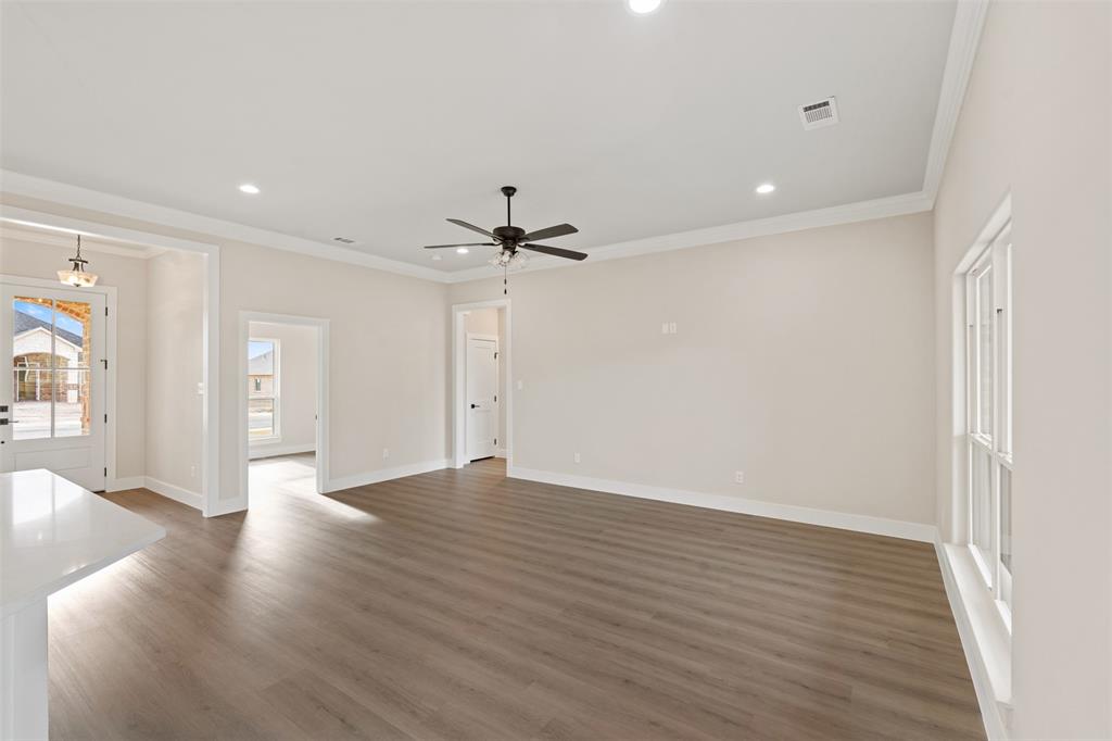 506 Limestone Circle Property Photo 5