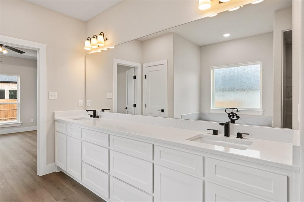 506 Limestone Circle Property Photo 16