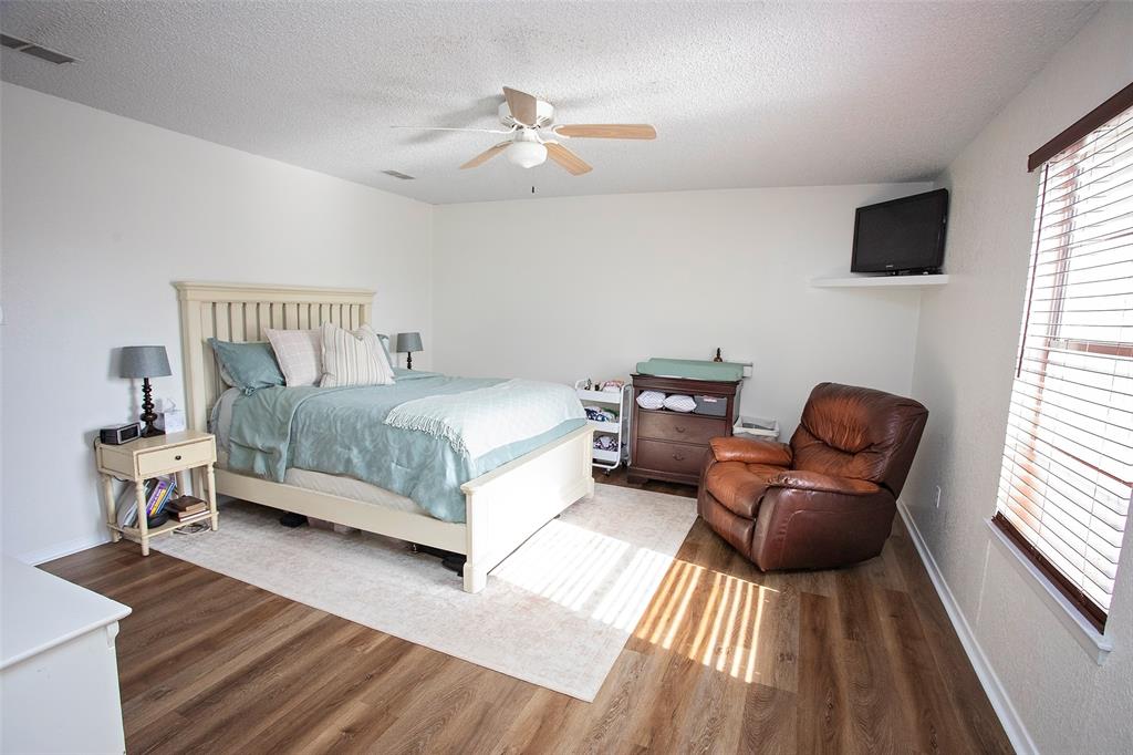 1212 3rd Street Property Photo 6