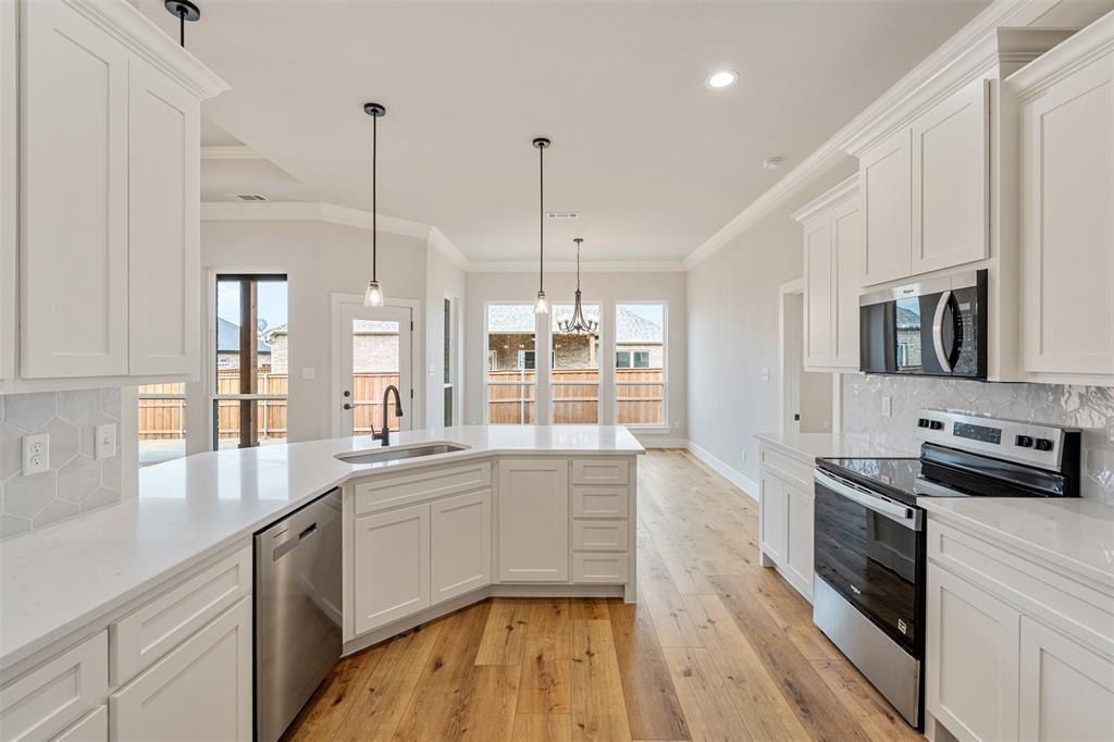 504 Limestone Circle Property Photo 8
