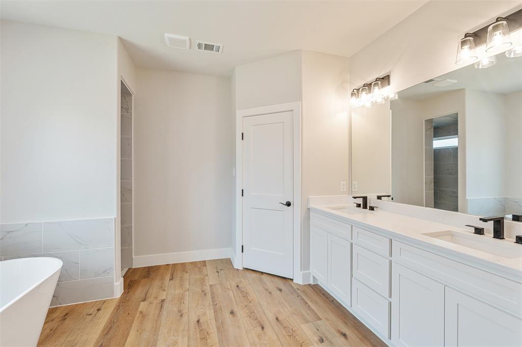 504 Limestone Circle Property Photo 15
