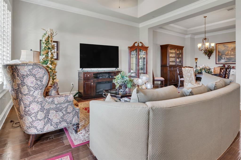332 Watermere Drive Property Photo 18