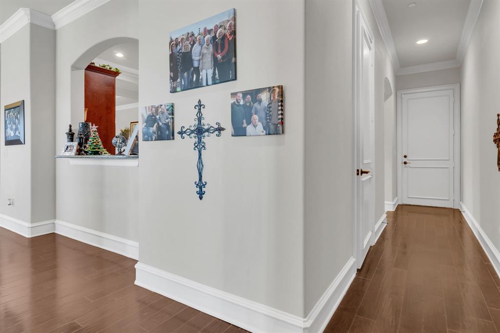 332 Watermere Drive Property Photo 22