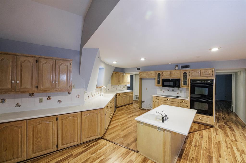 4581 County Road 2624 Property Photo 16