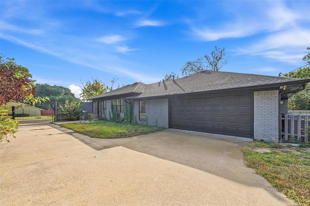 13411 Forestway Drive Property Photo 3
