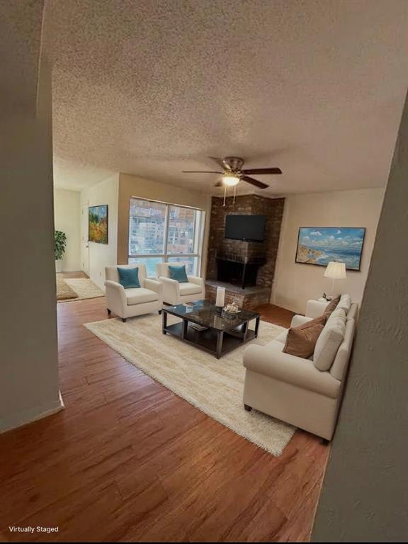 2016 Westbain Drive Property Photo 4