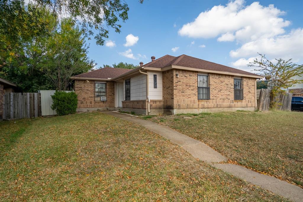 9319 Rutherglen Drive Property Photo 1